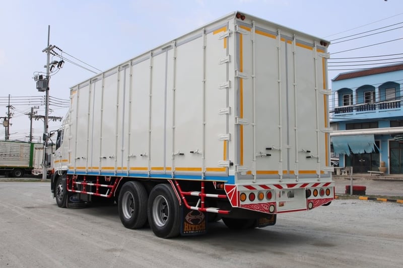 สิบล้อตู้สิบบาน HINO FL8J  260 แรงม้า ปี 2561 (2717)