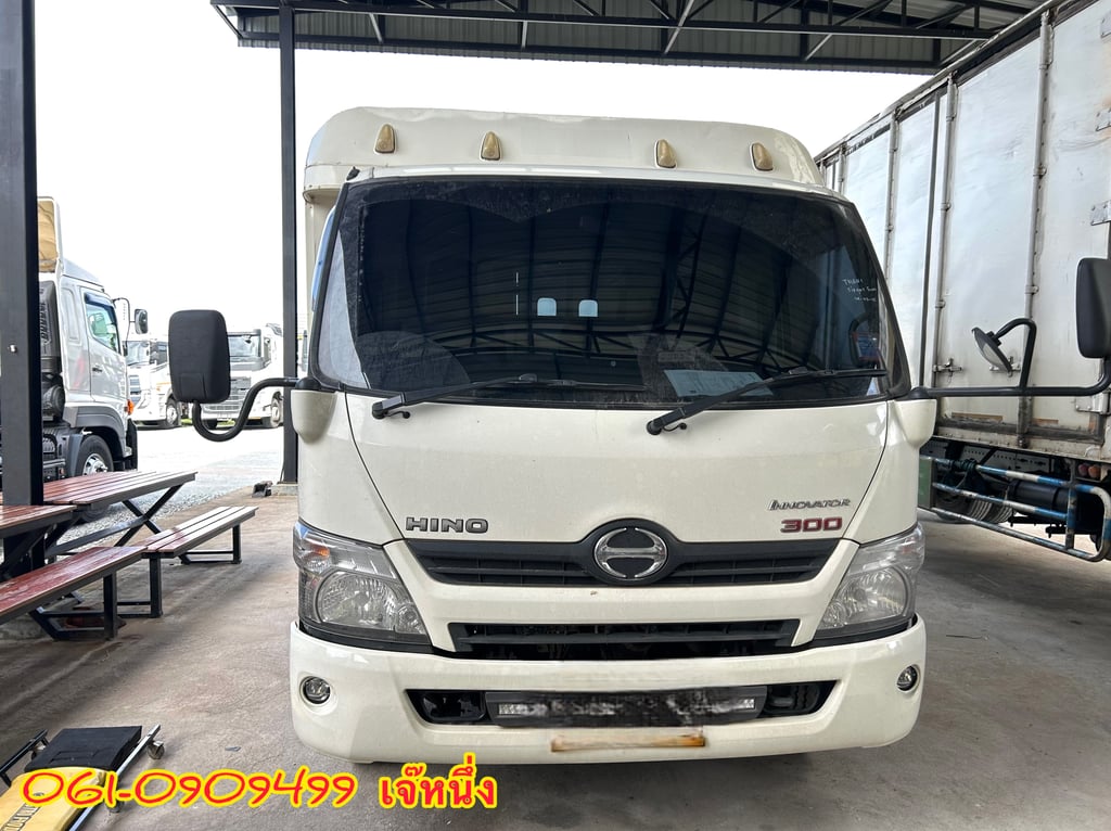 หกล้อโดยสาร Hino Xzu 150 แรงม้า ปี 2566 (2429) หกล้อโดยสาร Hino Xzu 150 แรงม้า ปี 2566 (2429)