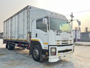 หกล้อสิบบาน ISUZU FTR 240 แรงม้า ปี 2557 (9785)