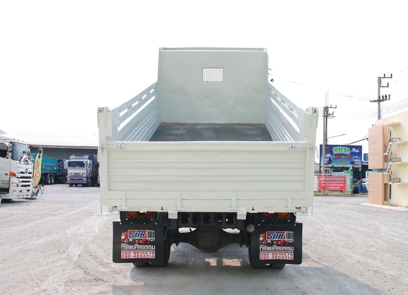 👉หกล้อดั้มพ์ isuzu Frr 210 แรงม้า ปี 2566 (4606)