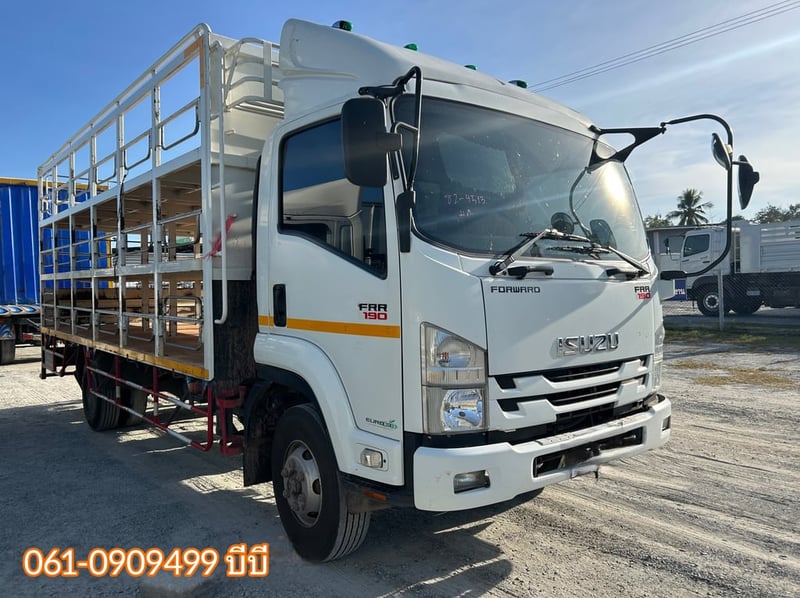 หกล้อบรรทุกน้ำ Isuzu Frr 190 แรงม้า ปี 64 (4513)