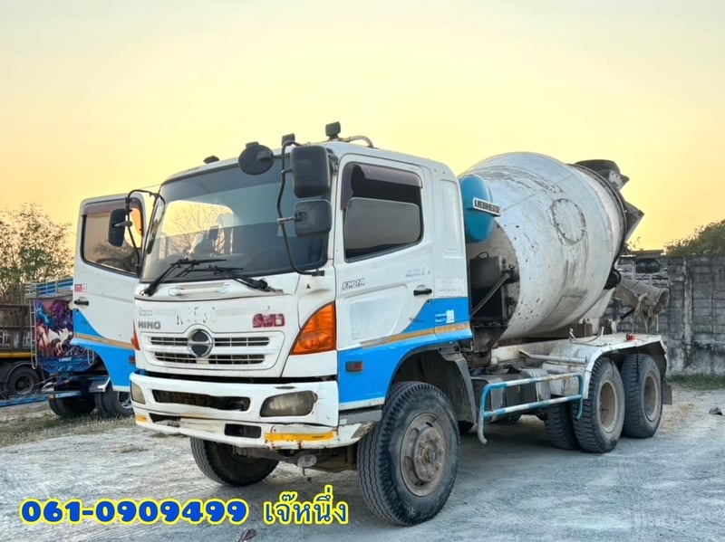 สิบล้อโม่ปูน H INO FM1A  330 แรงม้า ปี 55 (1281)