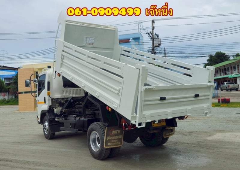 หกล้อดั้มพ์ isuzu Frr 210 แรงม้า ปี 2565 (1030)