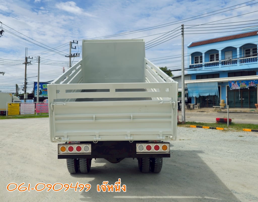 โปรช่วยดาวน์ 6% ของราคารถ   หกล้อดั้มพ์ Isuzu Frr 210 แรงม้า ปี 64 (3063)