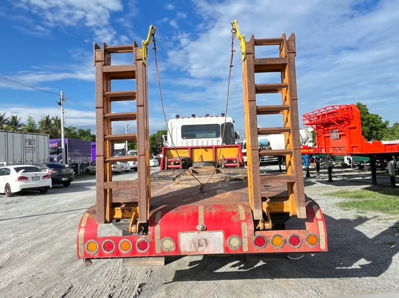 สิบล้อพื้นเรียบมีสะพาน Fuso Fv 380 แรงม้า ปี 58 (4930) สิบล้อพื้นเรียบมีสะพาน Fuso Fv 380 แรงม้า ปี 58 (4930)