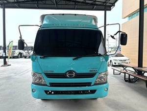 ใครหาอยู่ห้ามพลาด‼️  หกล้อโดยสาร HINO XZU  150 แรงม้า ปี 61 (2872)