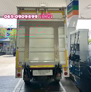 สี่ล้อตู้ทึบ ISUZU NLR  130 แรงม้า ปี 2564 (1635)