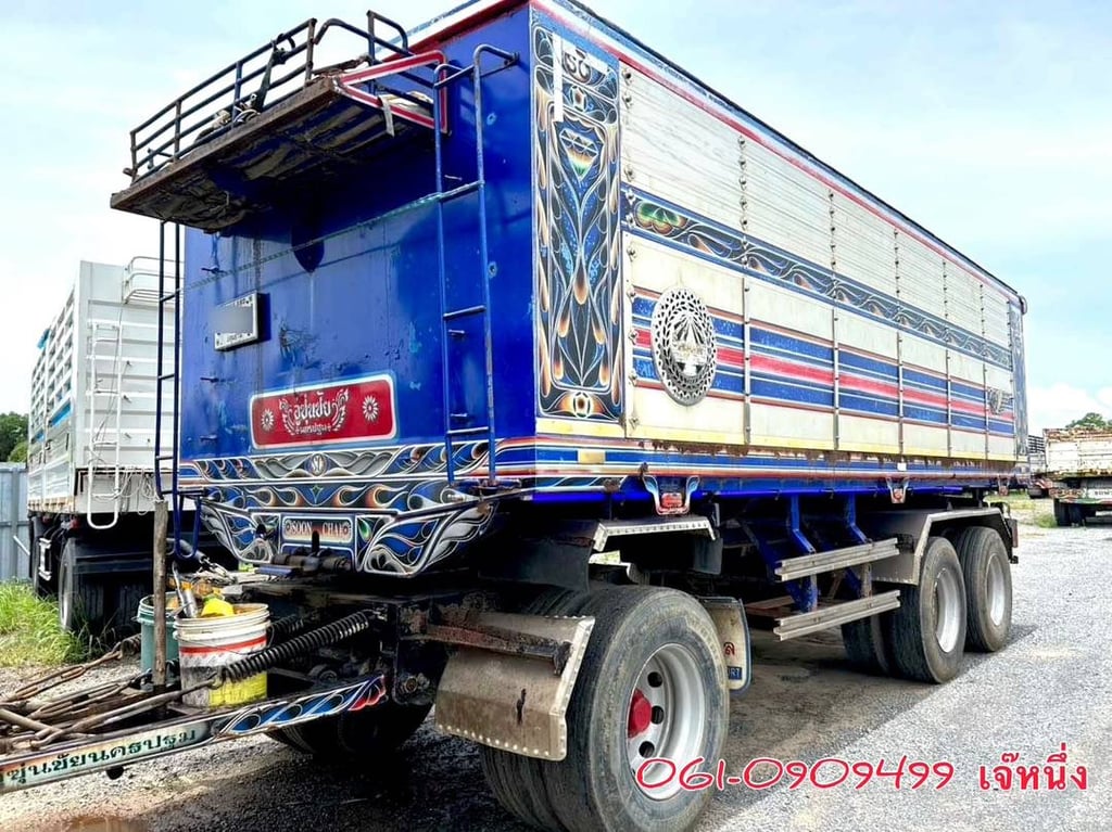 สิบล้อดั้มพ์ Hino Victor 344 แรงม้า ปี 60 สิบล้อดั้มพ์ Hino Victor 344 แรงม้า ปี 60