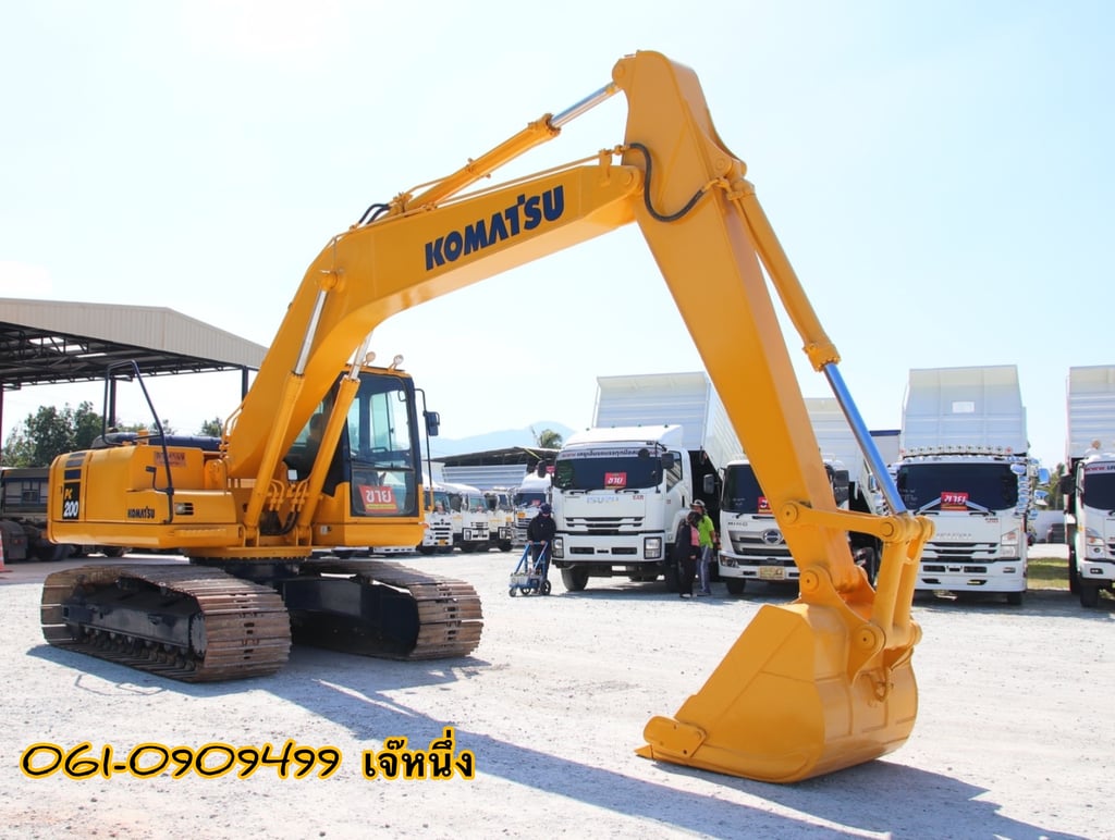 รถแบ็คโฮ KOMATSU PC200-7 150 แรง ปี 2548 (4599) รถแบ็คโฮ KOMATSU PC200-7 150 แรง ปี 2548 (4599)