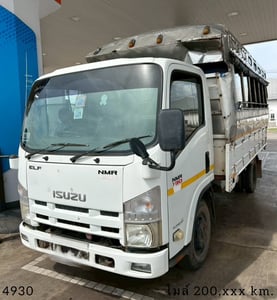 🔥หกล้อโดยสาร 560,000  ☎️สนใจโทร.061-0909499   👉หกล้อโดยสาร ISUZU NMR  130 แรงม้า ปี 57 (4930)