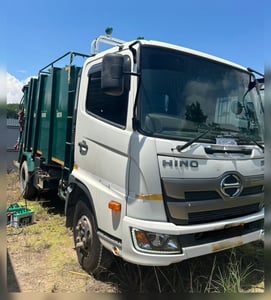 👉หกล้อบรรทุกขยะ HINO FC9J  210 แรง ปี 2565 (3909)