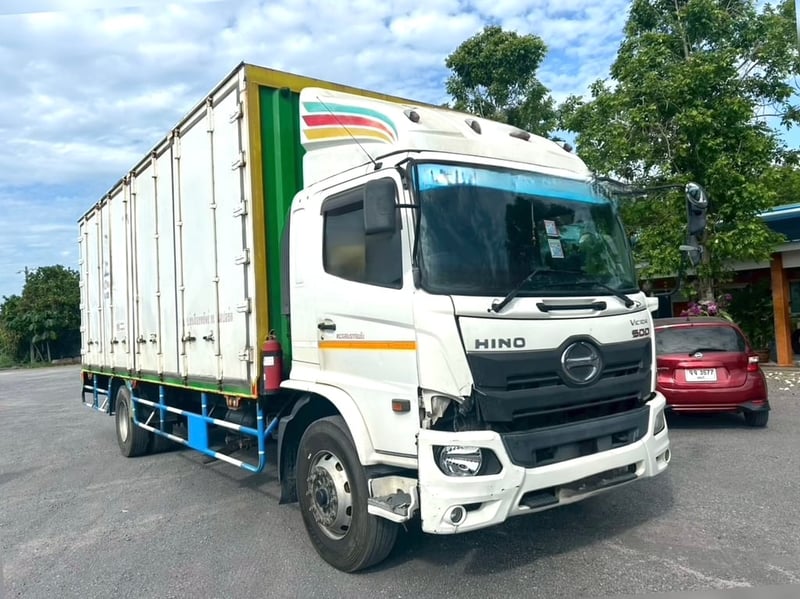 🔥 ขายตัด! ใครช้าคือพลาด ☎️โทรเลยตอนนี้ 061-09094999 หกล้อตู้สิบบาน HINO FG8J 240 แรงม้า ปี 59 (3446) 🔥 ขายตัด! ใครช้าคือพลาด ☎️โทรเลยตอนนี้ 061-09094999 หกล้อตู้สิบบาน HINO FG8J 240 แรงม้า ปี 59 (3446)