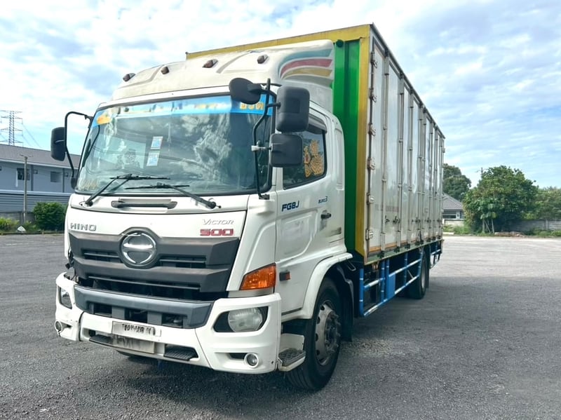 🔥 ขายตัด! ใครช้าคือพลาด ☎️โทรเลยตอนนี้ 061-09094999 หกล้อตู้สิบบาน HINO FG8J 240 แรงม้า ปี 59 (3446) 🔥 ขายตัด! ใครช้าคือพลาด ☎️โทรเลยตอนนี้ 061-09094999 หกล้อตู้สิบบาน HINO FG8J 240 แรงม้า ปี 59 (3446)