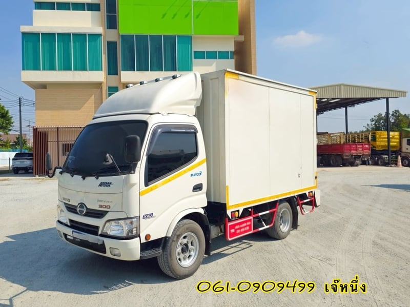 สี่ล้อตู้ทึบ HINO XZU 136 แรงม้า ปี 2567 (9713)