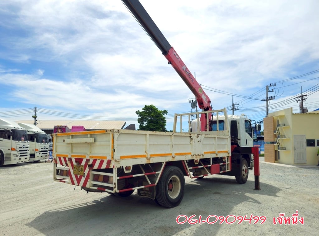 🔥โปรขั้นบันได ยิ่งซื้อยิ่งลด หกล้อพื้นเรียบเพลาเดียว Isuzu Ftr 240 แรง ปี 57 (0947) ติดเครน UNIC 5 ตัน 5 ปลอก 
