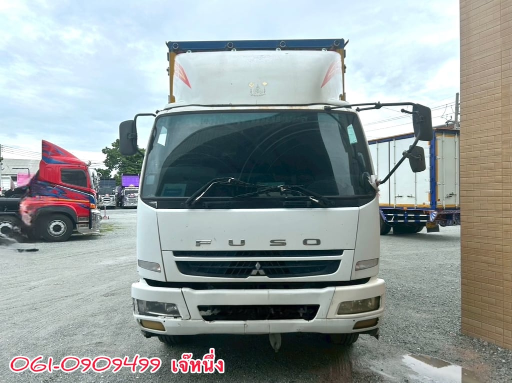 หกล้อตู้สิบบาน Fuso 240 แรงม้า ปี 2551 (8014) หกล้อตู้สิบบาน Fuso 240 แรงม้า ปี 2551 (8014)