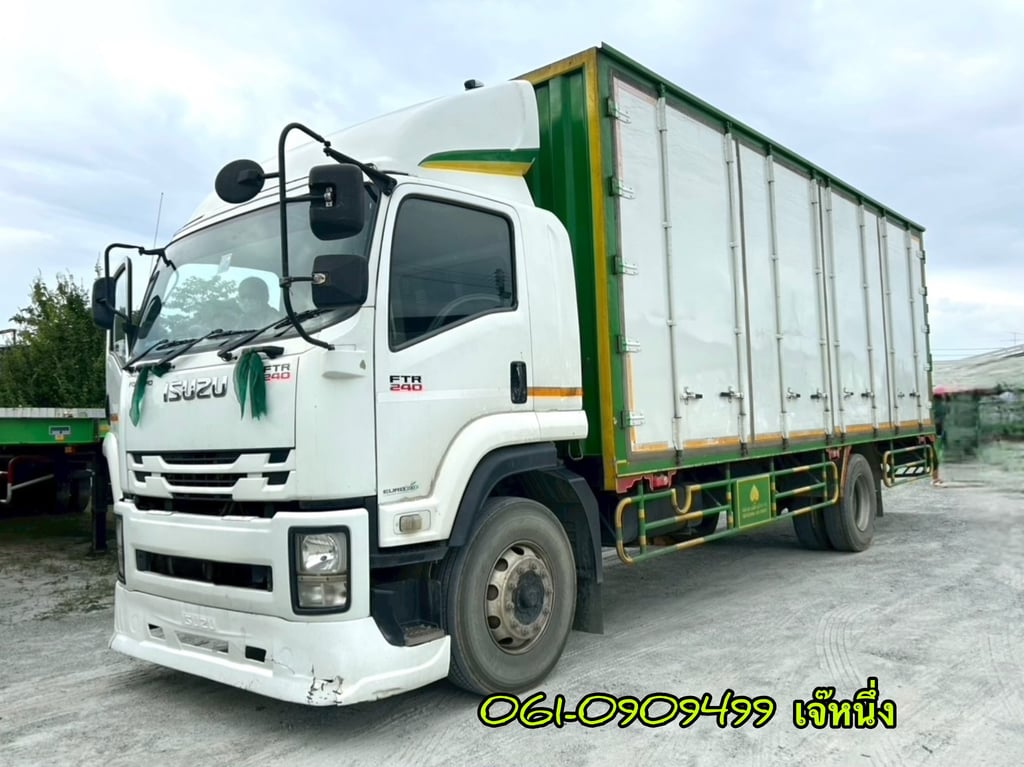 🔥ด่วน!! VายตัดSาคาพิเศษ หกล้อตู้สิบบาน Isuzu Ftr 240 แรงม้า ปี 2561 (2183)
