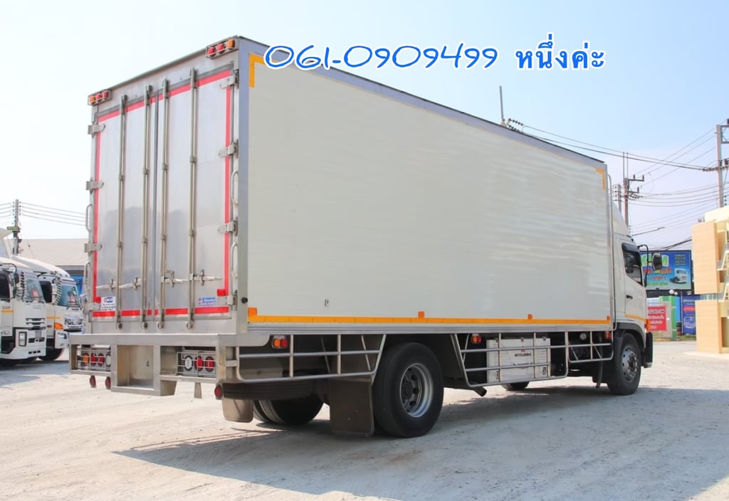 หกล้อตู้เย็น Hino Victor 240 แรงม้า ปี 2565 (4212) หกล้อตู้เย็น Hino Victor 240 แรงม้า ปี 2565 (4212)