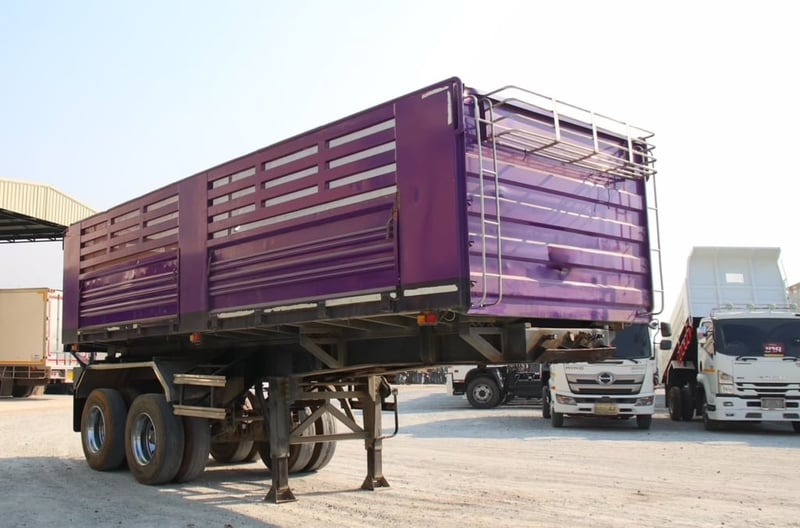 หางเซมิดั้มพ์สองเพลา อู่ เพชรรัตน์ ปี 2566 (9819)