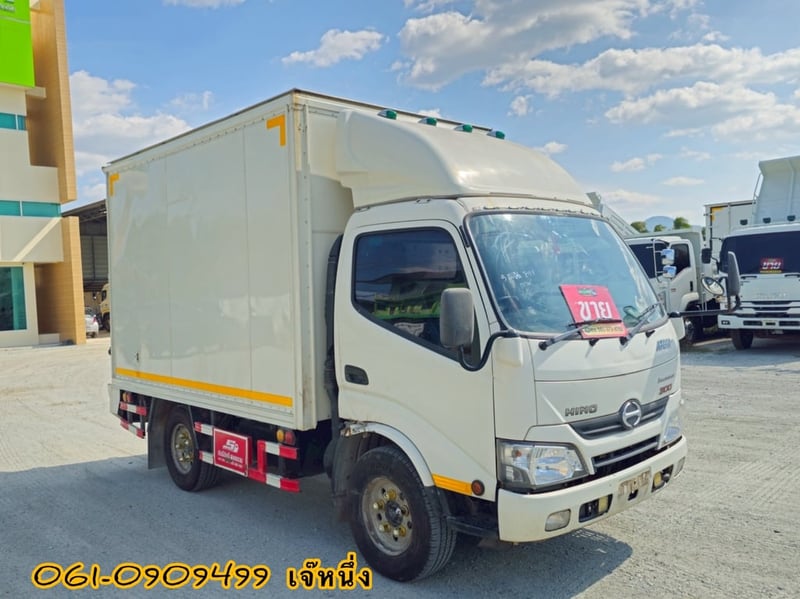 สี่ล้อตู้ทึบ HINO XZU 136 แรงม้า ปี 2565 (8111)