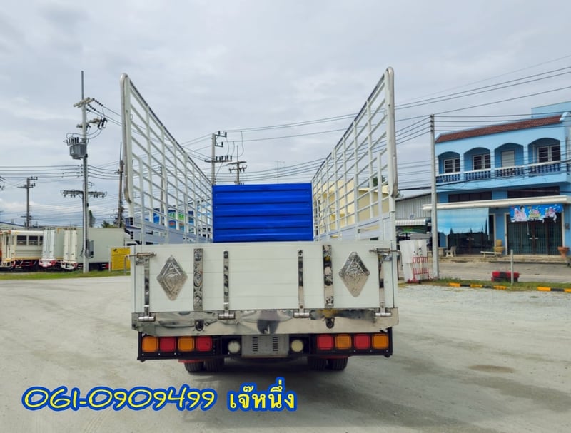 หกล้อคอก Isuzu Frr 210 แรงม้า ปี 2565 (9202) หกล้อคอก Isuzu Frr 210 แรงม้า ปี 2565 (9202)