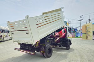 👉หกล้อดั้มพ์ isuzu Frr 190 แรงม้า ปี 2565 (0522) ✔️ยางใหม่  ✔️เลขไมล์ 5 หมื่นโล Sาคา 1,110,000 บาn ➖➖➖➖➖➖➖➖ 📞สนใจโทร. 061-0909499 เจ๊หนึ่ง ** ขอเน้นโทรนะคะ ** . #รถบรรทุกมือสอง #หกล้อดั้มพ์ #isuzu #190แรงม้า 