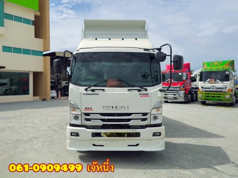 หกล้อดั้มพ์ isuzu Frr 210 แรงม้า ปี 2566 (5273) หกล้อดั้มพ์ isuzu Frr 210 แรงม้า ปี 2566 (5273)