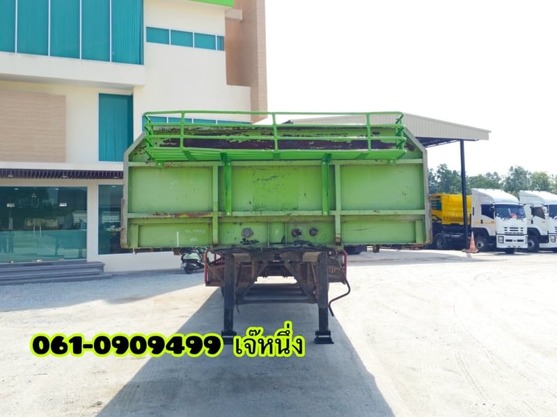 หางพื้นเรียบสามเพลา อู่ พานทอง ปี 2558 (7339) หางพื้นเรียบสามเพลา อู่ พานทอง ปี 2558 (7339)