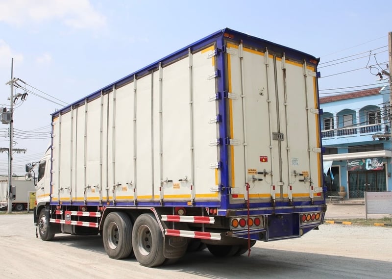 สิบล้อตู้สิบบาน Hino FL8J 260 แรงม้า ปี 66 (1698)