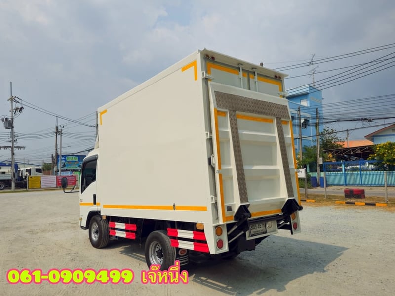 สี่ล้อตู้ทึบ ISUZU NLR 130 แรงม้า ปี 2564 (3578) สี่ล้อตู้ทึบ ISUZU NLR 130 แรงม้า ปี 2564 (3578)