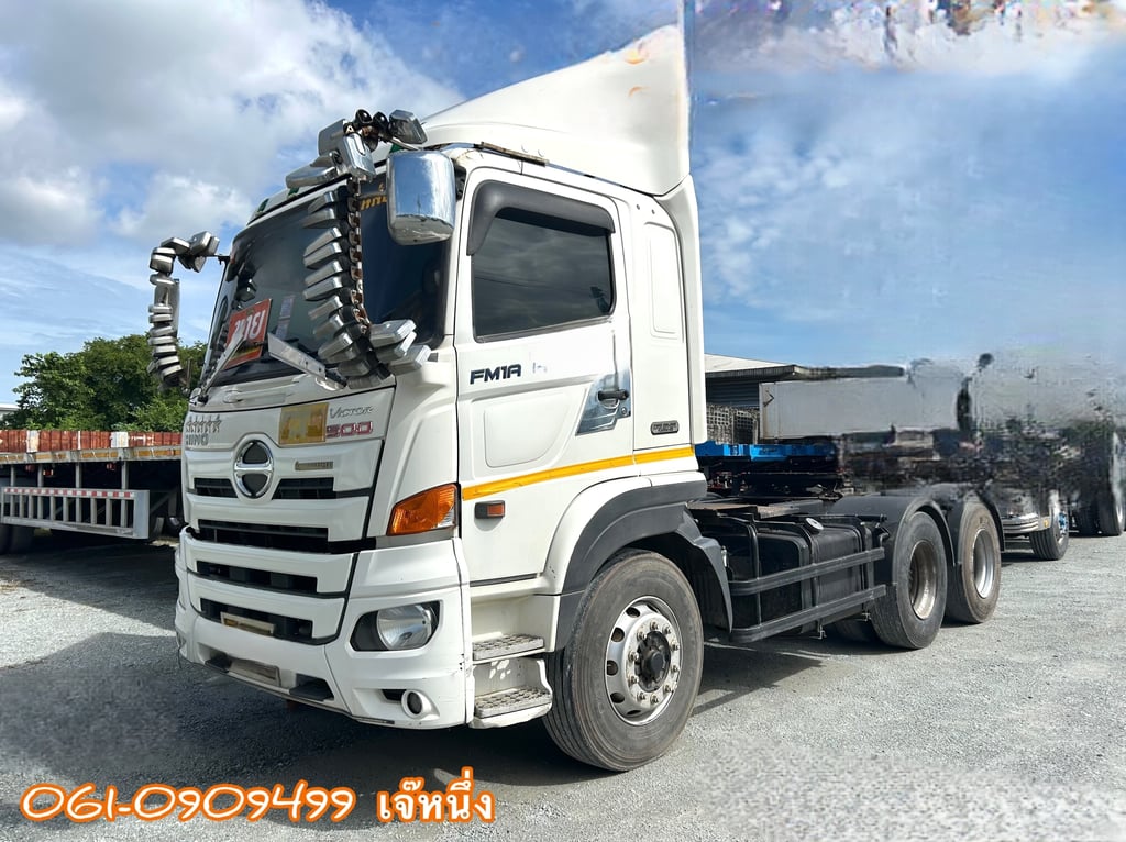 สิบล้อหัวลาก Hino Victor  344 แรงม้า ปี 59 (5528)