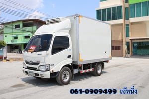 สี่ล้อตู้เย็น ISUZU NLR 130 แรงม้า ปี 66 (8088)