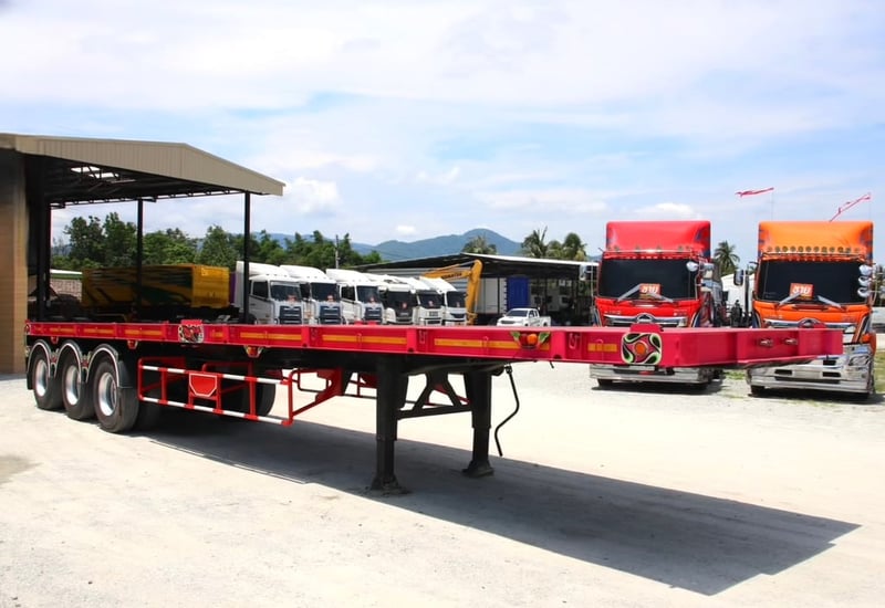 หางพื้นเรียบสามเพลา อู่ เดอะซัน ปี 2565 (0376)