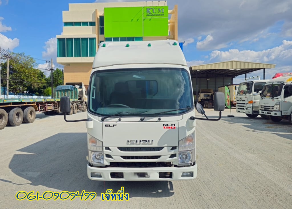สี่ล้อตู้ ISUZU NLR  104 แรง ปี 2564 (4519)
