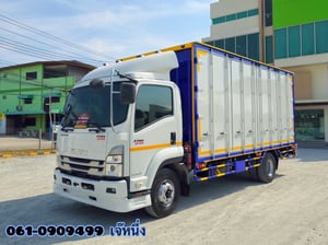 หกล้อตู้ทึบ ISUZU FRR 210 แรงม้า ปี 2566 (8215)