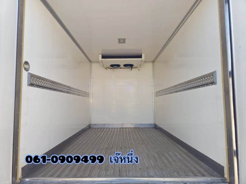 สี่ล้อตู้เย็น ISUZU NLR 130 แรงม้า ปี 66 (8088)