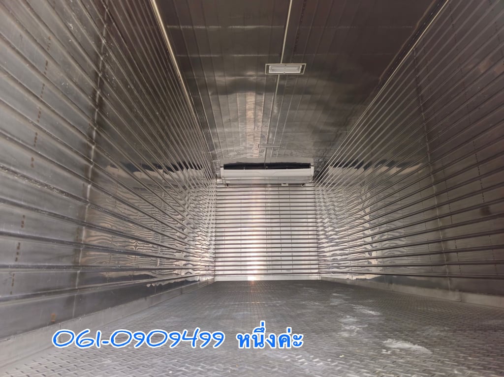 หกล้อตู้เย็น Hino Victor 240 แรงม้า ปี 2565 (4212) หกล้อตู้เย็น Hino Victor 240 แรงม้า ปี 2565 (4212)