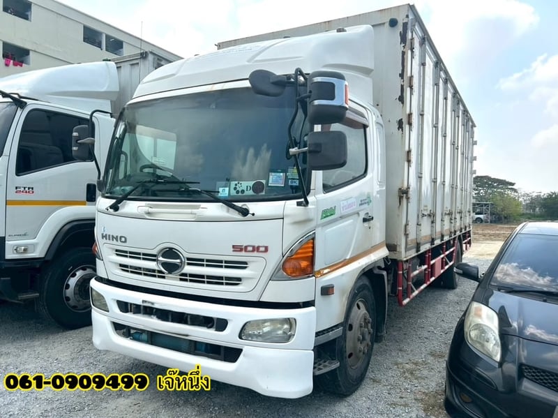 หกล้อตู้สิบบาน HINO FG8J  212 แรงม้า ปี 58 (0416)