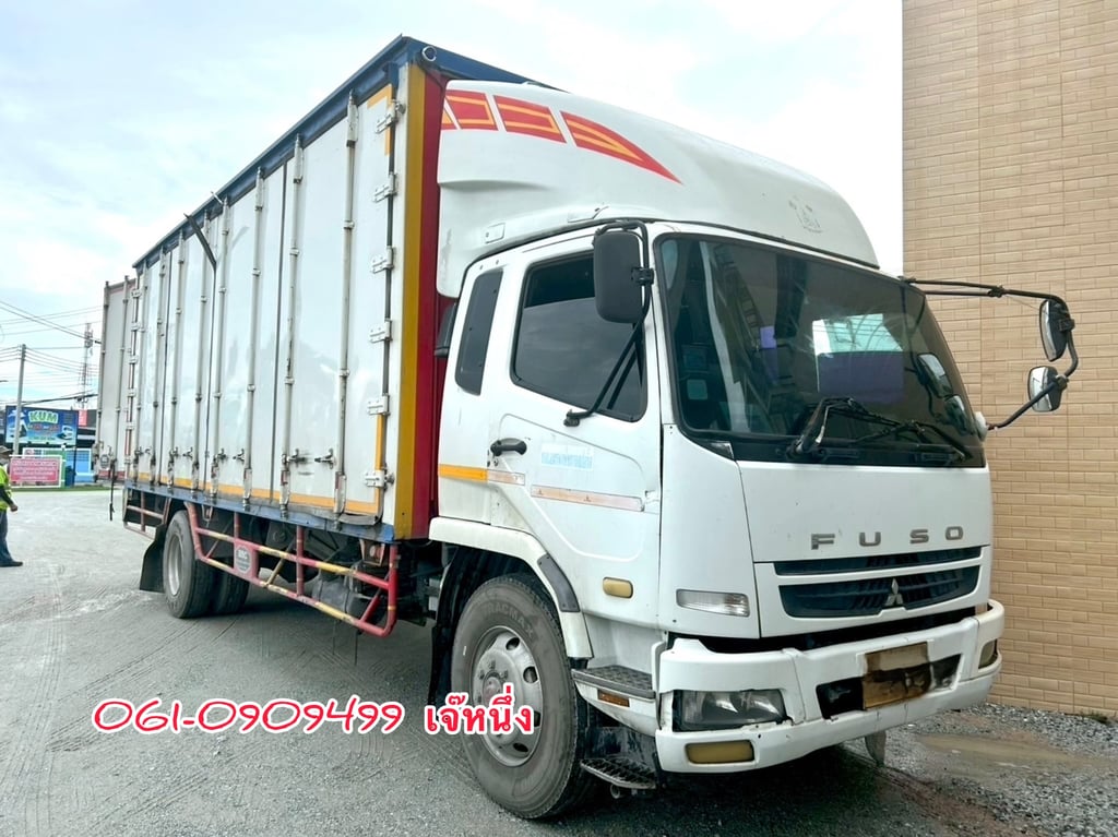 หกล้อตู้สิบบาน Fuso 240 แรงม้า ปี 2551 (8014) หกล้อตู้สิบบาน Fuso 240 แรงม้า ปี 2551 (8014)