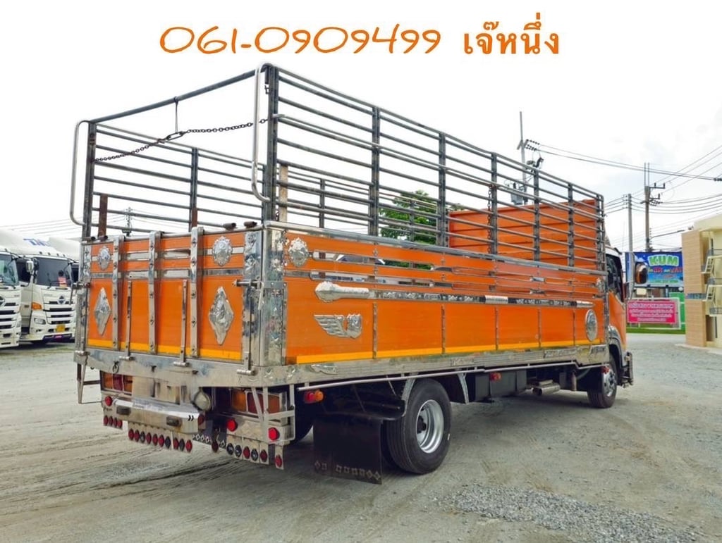 🔥ลดให้สุด หยุดไม่อยู่🔥 หกล้อกระบะคอก Isuzu Frr 210 แรงม้า ปี 2565 (9202) 🔥ลดให้สุด หยุดไม่อยู่🔥 หกล้อกระบะคอก Isuzu Frr 210 แรงม้า ปี 2565 (9202)