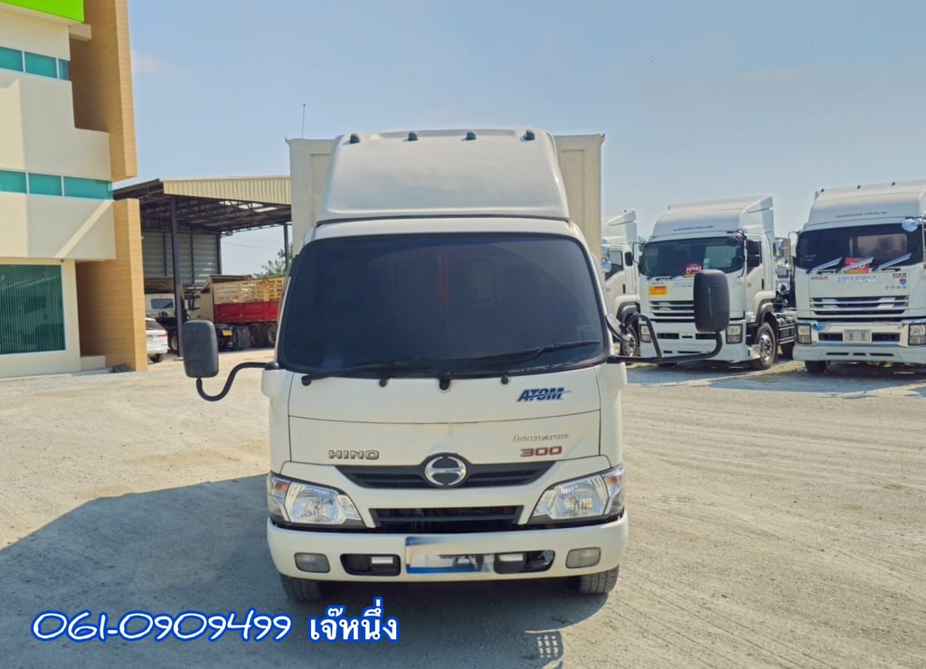 สี่ล้อตู้ทึบ Hino XZU  136 แรงม้า ปี 2567 (9713)