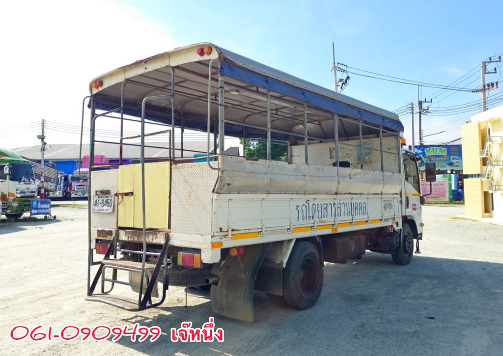 หกล้อโดยสาร ISUZU NPR 150 แรงม้า ปี 2554 (6450) หกล้อโดยสาร ISUZU NPR 150 แรงม้า ปี 2554 (6450)