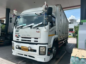 ‼️Vายตัด 860,000 บาn ☎️โทรเลยตอนนี้ 061-0909499 👉 หกล้อตู้สิบบาน ISUZU FTR 240 แรงม้า ปี 56 (6523) ‼️Vายตัด 860,000 บาn ☎️โทรเลยตอนนี้ 061-0909499 👉 หกล้อตู้สิบบาน ISUZU FTR 240 แรงม้า ปี 56 (6523)