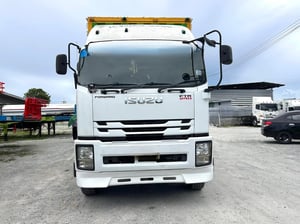 หกล้อตู้สิบบาน Isuzu Ftr 240 แรงม้า ปี 61 (3067) หกล้อตู้สิบบาน Isuzu Ftr 240 แรงม้า ปี 61 (3067)