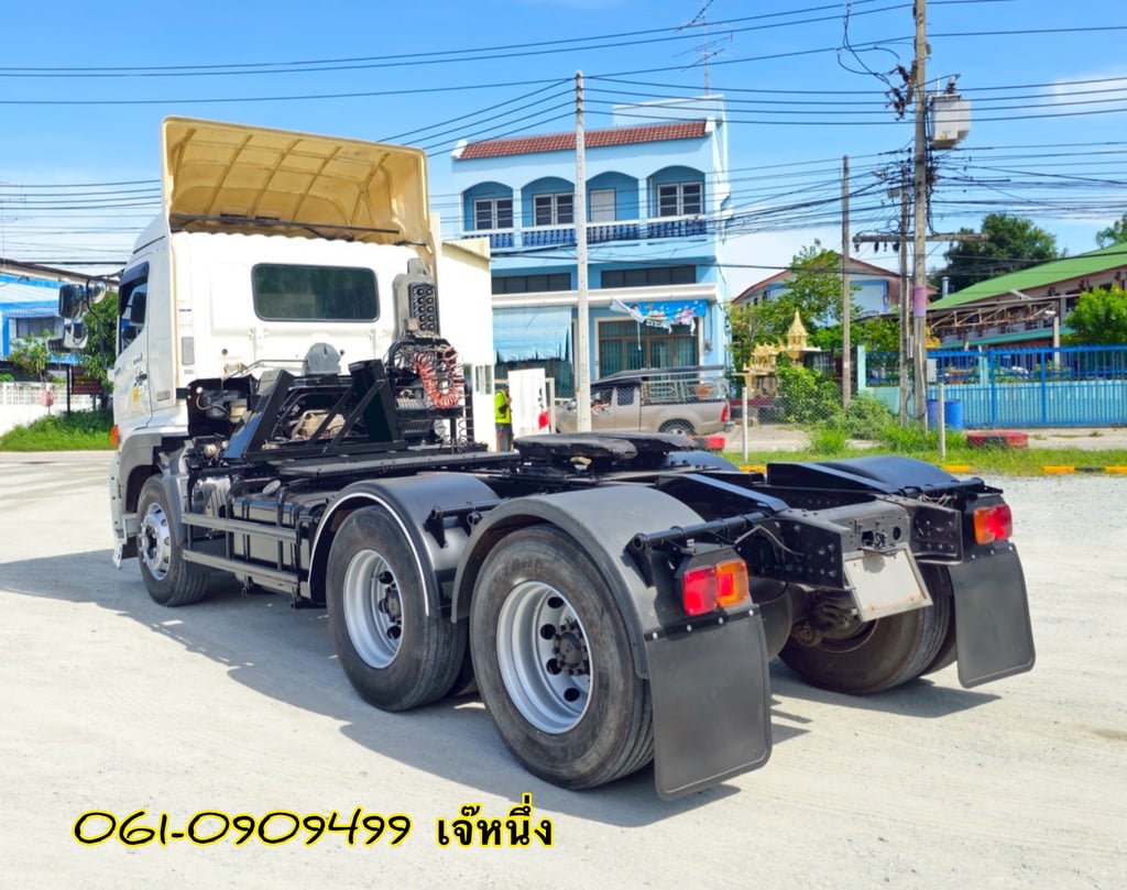 สิบล้อหัวลาก Hino Victor 344 แรงม้า ปี 59 (5528) สิบล้อหัวลาก Hino Victor 344 แรงม้า ปี 59 (5528)