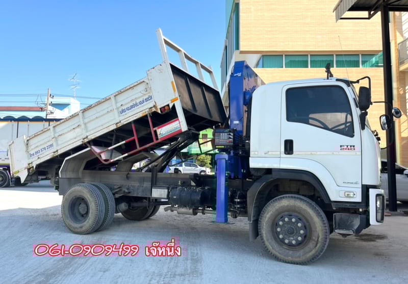 หกล้อดั้มพ์ติดเครน ISUZU FTR  240 แรงม้า 2566 (3266) ติดเครน TADANO 5 ตัน 5 ปลอก 