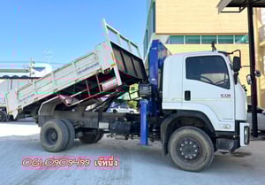 หกล้อดั้มพ์ติดเครน ISUZU FTR  240 แรงม้า 2566 (3266) ติดเครน TADANO 5 ตัน 5 ปลอก 