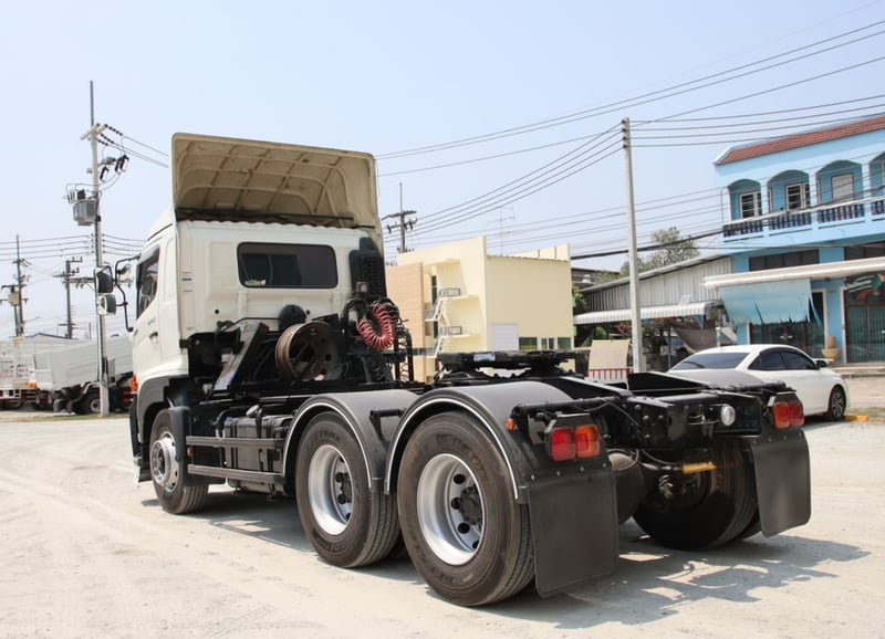 สิบล้อหัวลาก Hino Victor  344 แรงม้า ปี 65 (1311) ✔️ยางใหม่ 10 เส้น  ✔️มือเดียวป้ายแดง ✔️เครื่องเดิม เกียร์เดิม   ไม่มีชนหนัก 💥Sาคา 2,240,000 บาn ➖➖➖➖➖➖➖➖  📞สนใจโทร.061-0909499 เจ๊หนึ่ง **ขอเน้นโทรนะคะ** . #รถบรรทุกมือสอง #สิบล้อหัวลาก  #Hino #FM1A #344แรงม้า   #เจ๊หนึ่งรถบรรทุกมือสอง