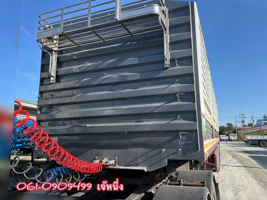 หางคอกสามเพลา 12.4 เมตร อู่ พิรุฬห์ ปี 2566 (9051) หางคอกสามเพลา 12.4 เมตร อู่ พิรุฬห์ ปี 2566 (9051)