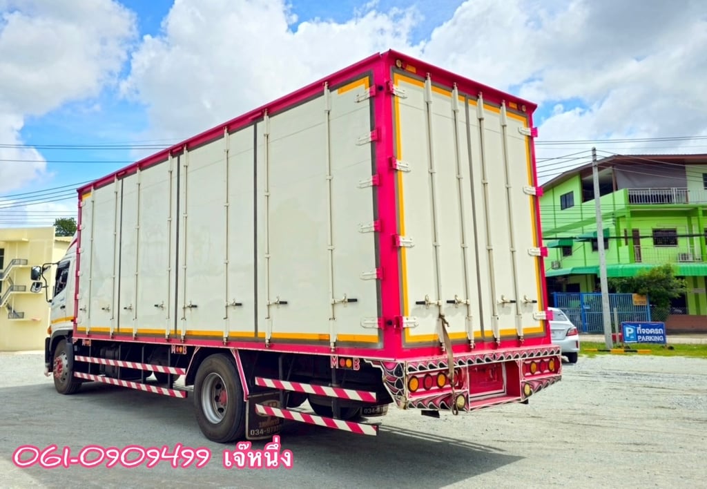 🔥โปรขั้นบันได ยิ่งซื้อยิ่งลด หกล้อตู้สิบบาน Hino Victor 240 แรงม้า ปี 2566 (3276) 🔥โปรขั้นบันได ยิ่งซื้อยิ่งลด หกล้อตู้สิบบาน Hino Victor 240 แรงม้า ปี 2566 (3276)